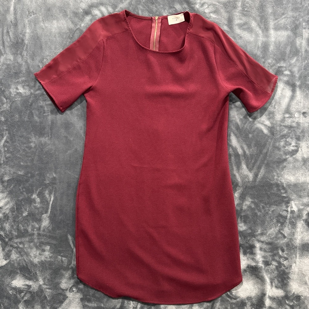 Everly Dress Red Shortsleeve Lightweight Shift Midi Length Made In‎ USA Party